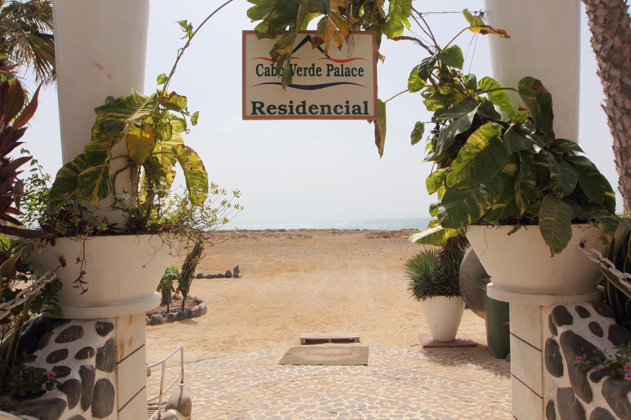 Residencial Cabo Verde Palace Santa Maria Exteriör bild